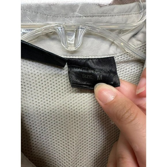 Mountain Hard Wear Men's Short Sleeve Button Up Size Medium - Picture 3 of 4